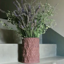 Vaso piccolo in terracotta Anne con motivo a foglie