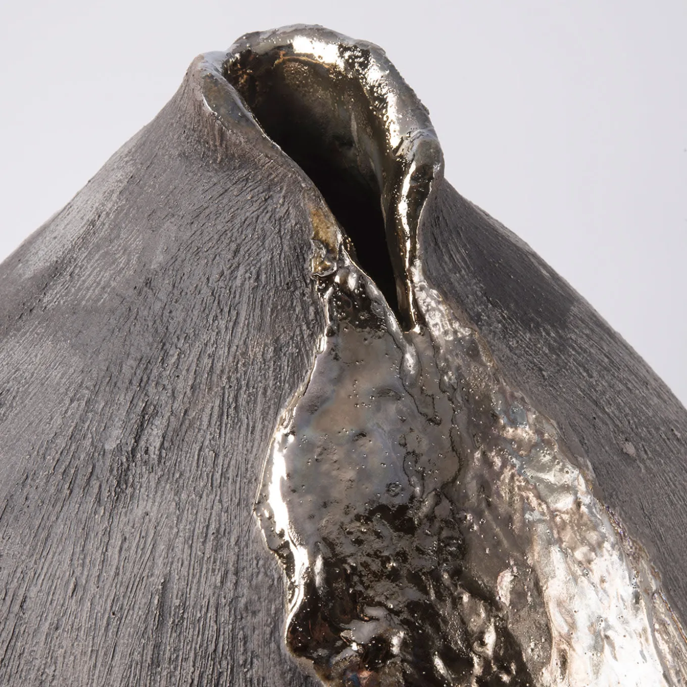 Vaso scultura Ballerina di Nino Basso