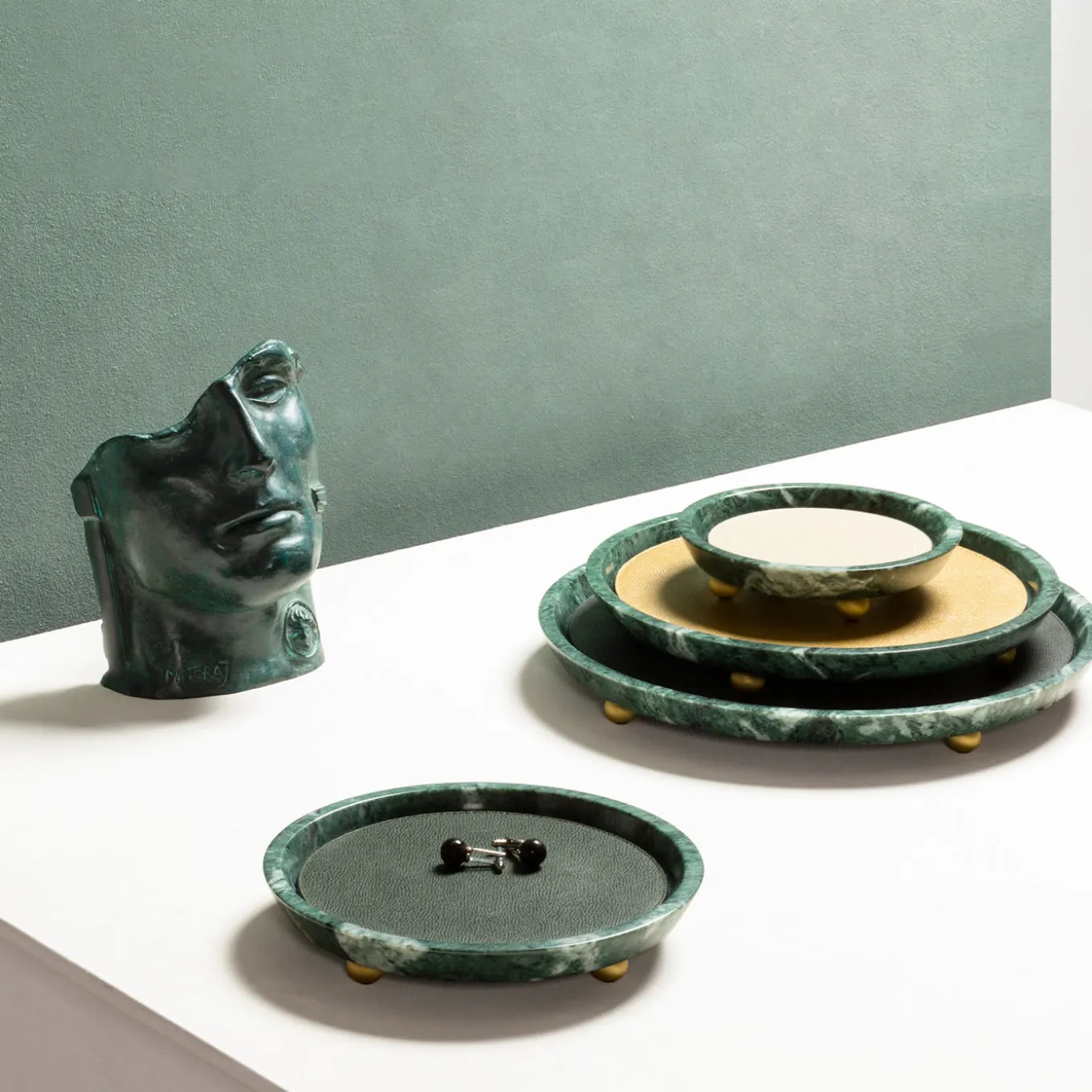 Vassoi medi rotondi in pelle e marmo Monza #2