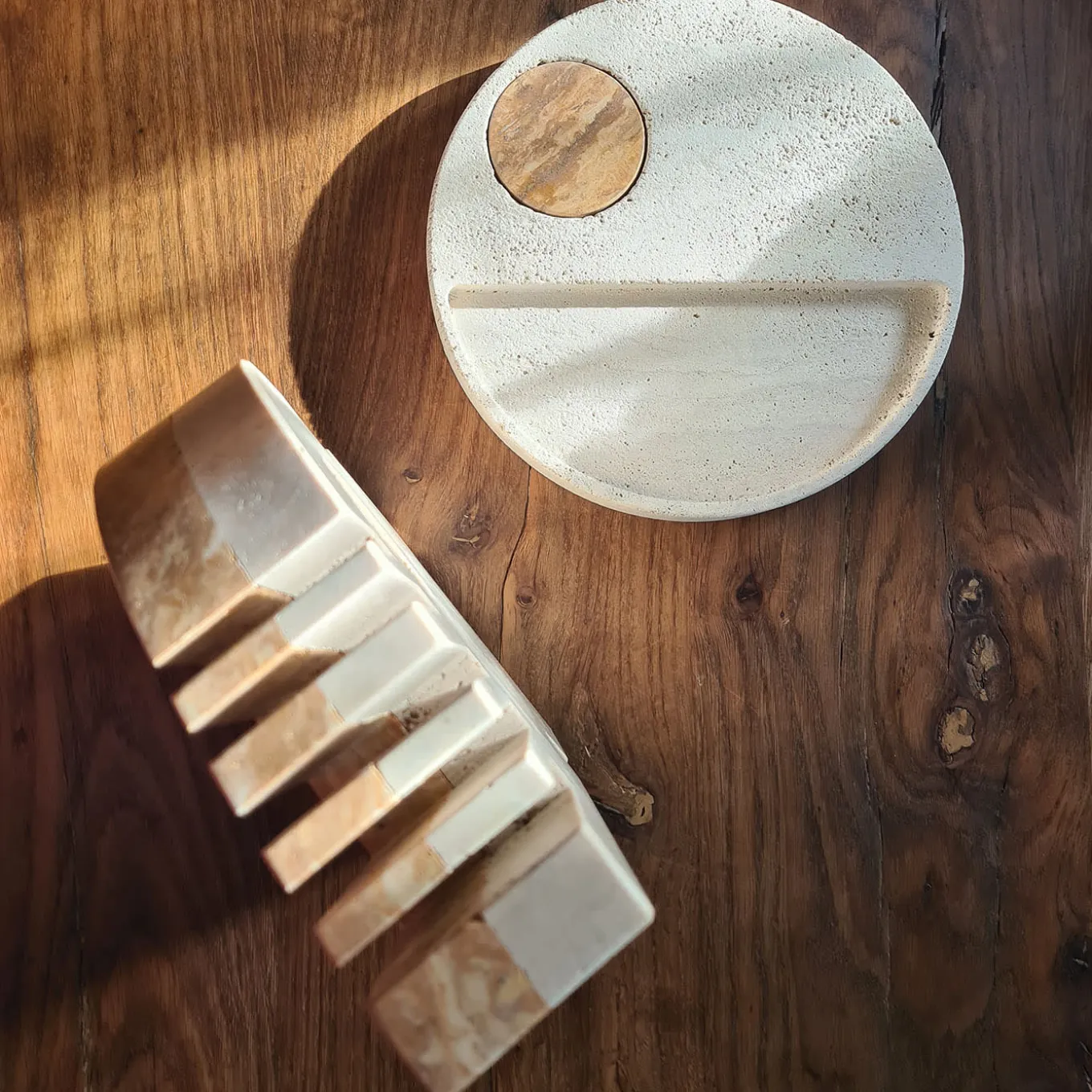 Vassoio Aperitivo Moon in Travertino Romano