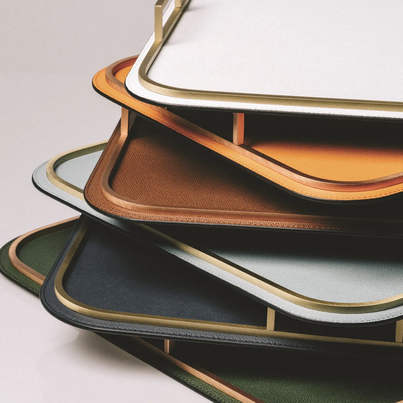 Vassoio quadrato grande Bellini in ottone