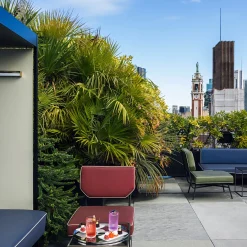 Vassoio rotondo in acciaio inox Stile