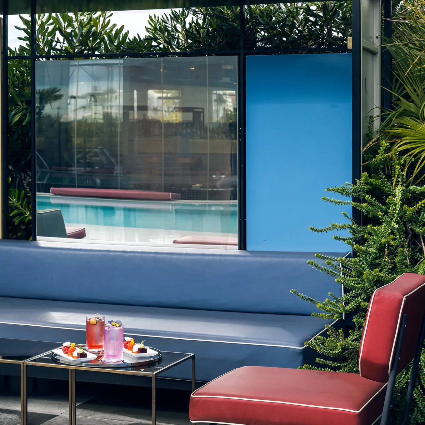 Vassoio rotondo in acciaio inox Stile